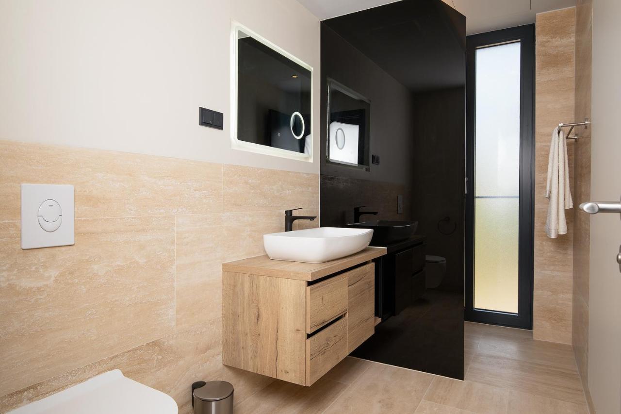 Boutique Apartments Kristo Medulin Ngoại thất bức ảnh